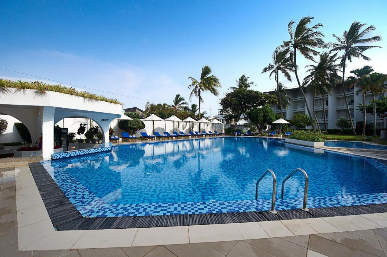 Отель Berjaya Colombo 3*