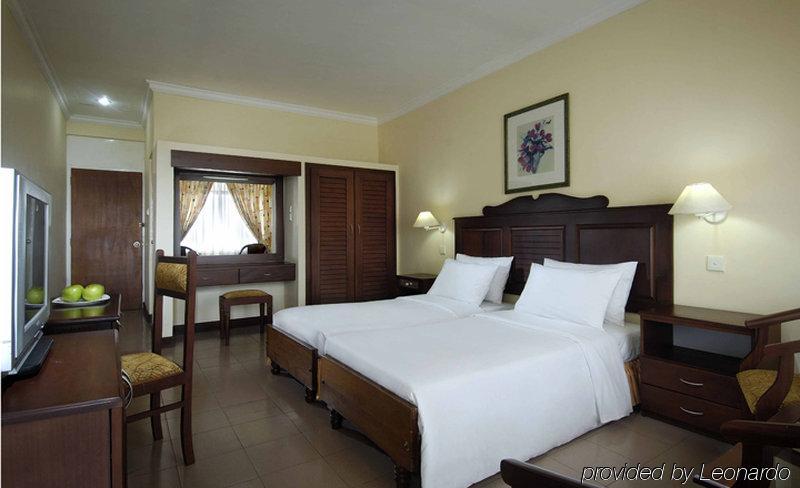 Berjaya Colombo Hotel 3*